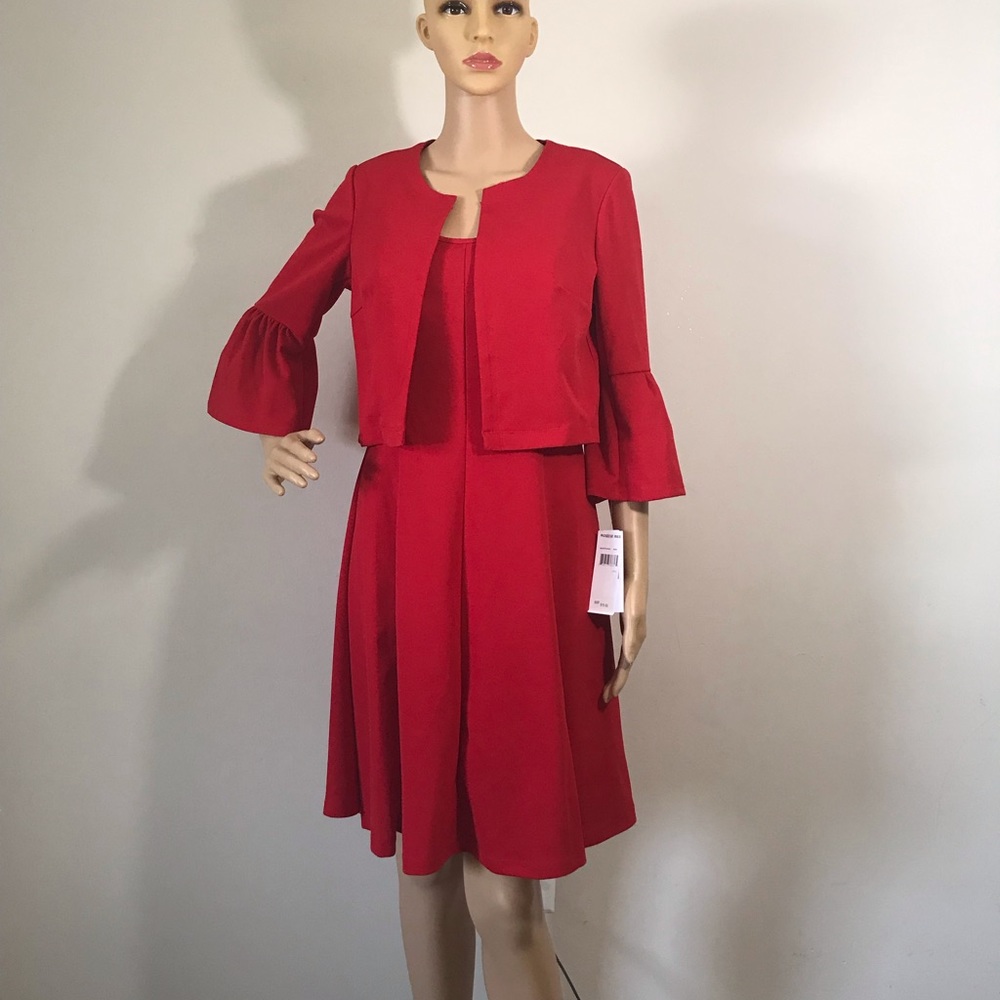 Robbie Bee Dress 🌹 - Picture 2 of 8